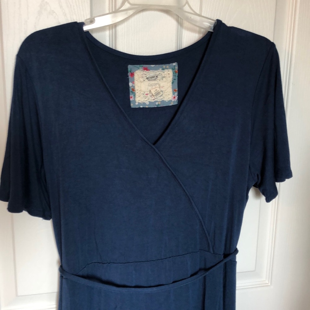 Dress - Picture 2 of 4
